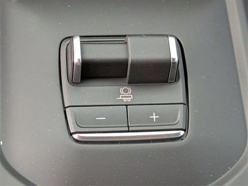 New 2026 GMC Sierra 2500 Denali Ultimate image 16