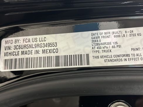 Used 2024 RAM 2500 Laramie w/ Night Edition AWD/4WD image 28