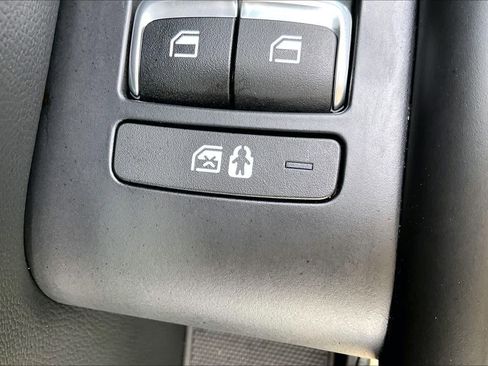 Certified 2026 Kia Sorento LX FWD image 30