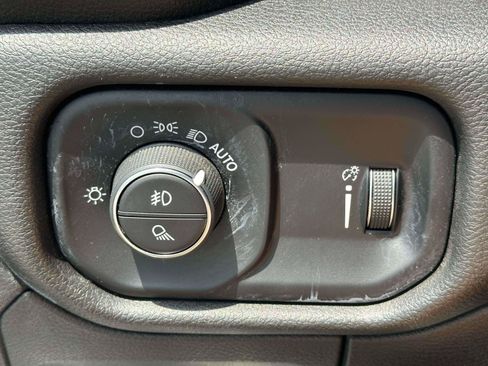 Used 2023 RAM 1500 Tradesman AWD/4WD image 17