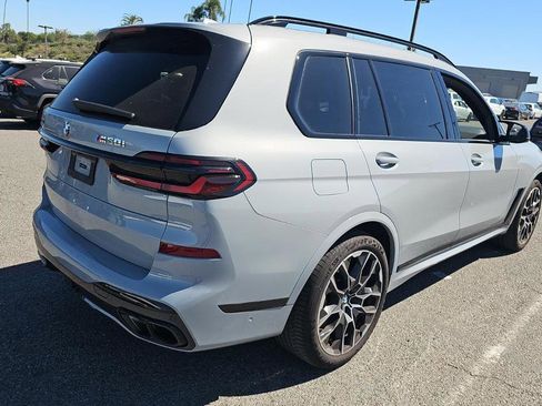 Used 2025 BMW X7 M60i image 2