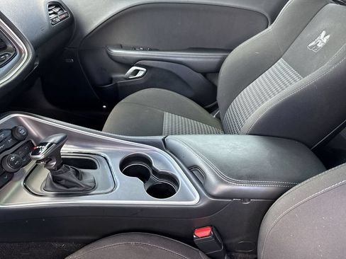 Used 2022 Dodge Challenger R/T Scat Pack RWD image 25