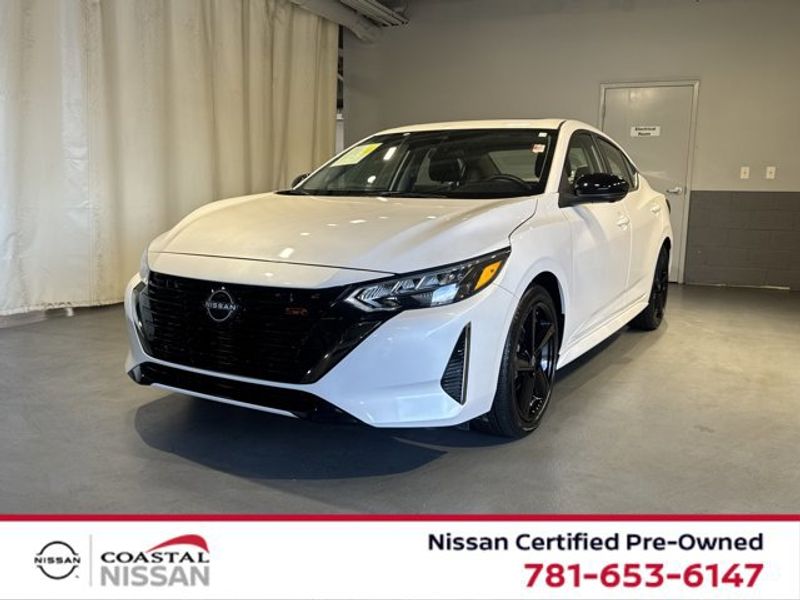 Certified 2025 Nissan Sentra SR w/ SR Premium Package image 1