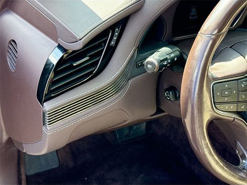 Used 2019 Lexus LS 500 w/ Accessory Package (Z2) image 11