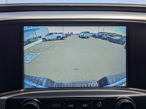 Used 2017 GMC Sierra 1500 SLE w/ Suspension Package, Off-Road AWD/4WD image 23