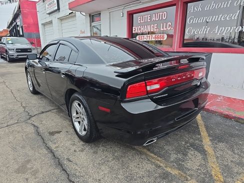 Used 2014 Dodge Charger R/T w/ Blacktop Package image 3