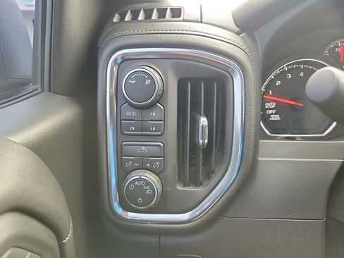 Used 2019 Chevrolet Silverado 1500 LT w/ All-Star Edition AWD/4WD image 14