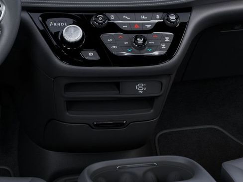 New 2026 Chrysler Pacifica Select AWD/4WD image 24
