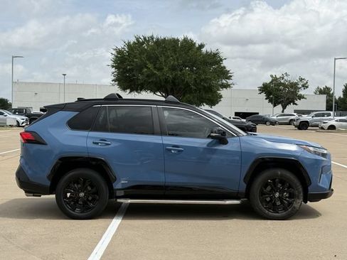 Used 2023 Toyota RAV4 XSE AWD/4WD image 3