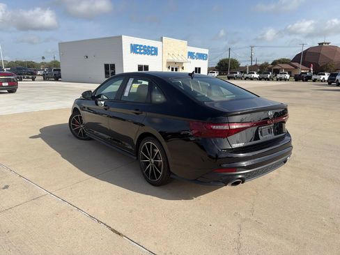Used 2025 Volkswagen Jetta GLI Autobahn FWD image 6