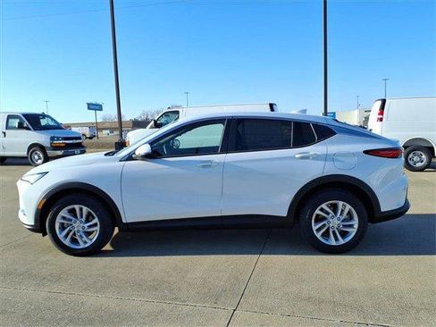 New 2026 Buick Envista Preferred w/ Convenience I Package image 2