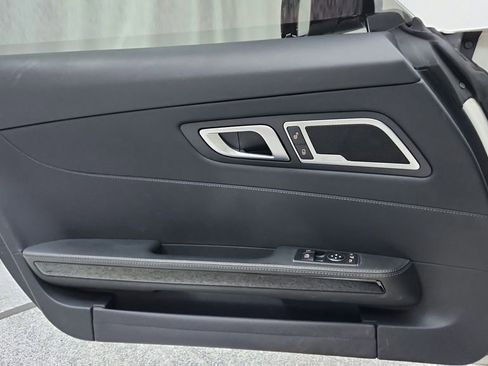 Used 2017 Mercedes-Benz AMG GT Coupe image 18