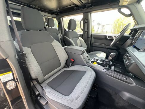 New 2026 Ford Bronco 4-Door AWD/4WD image 21