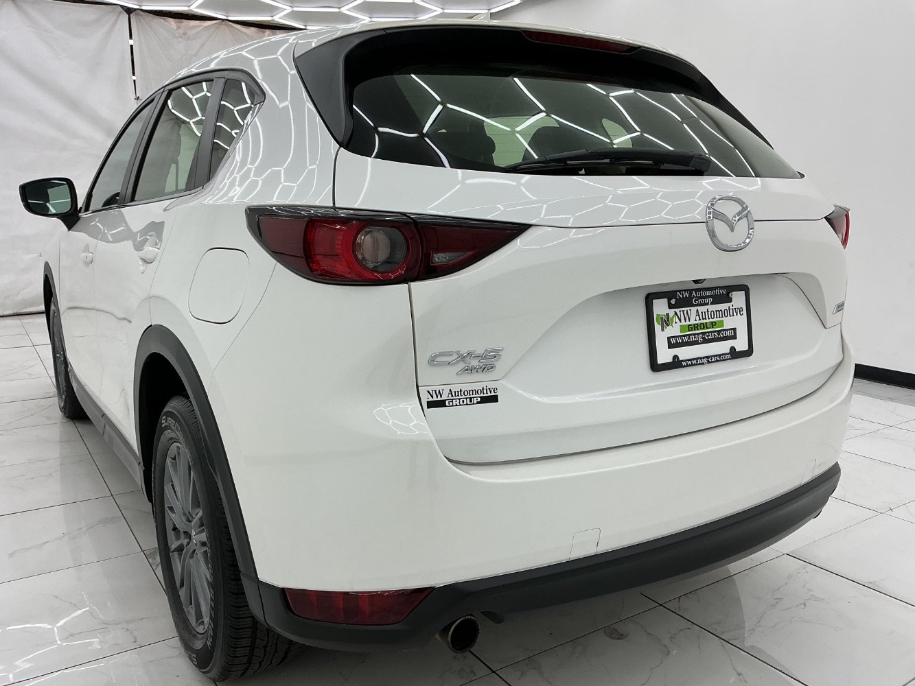 Used 2017 MAZDA CX-5 Sport AWD/4WD image 9