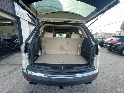 Used 2010 GMC Acadia SLT image 21