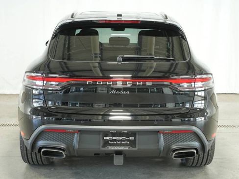 Certified 2025 Porsche Macan AWD/4WD image 12