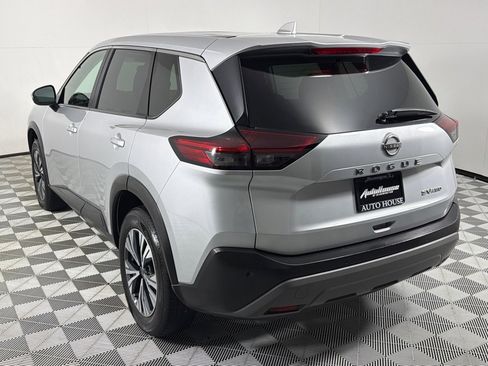 Used 2023 Nissan Rogue SV image 7
