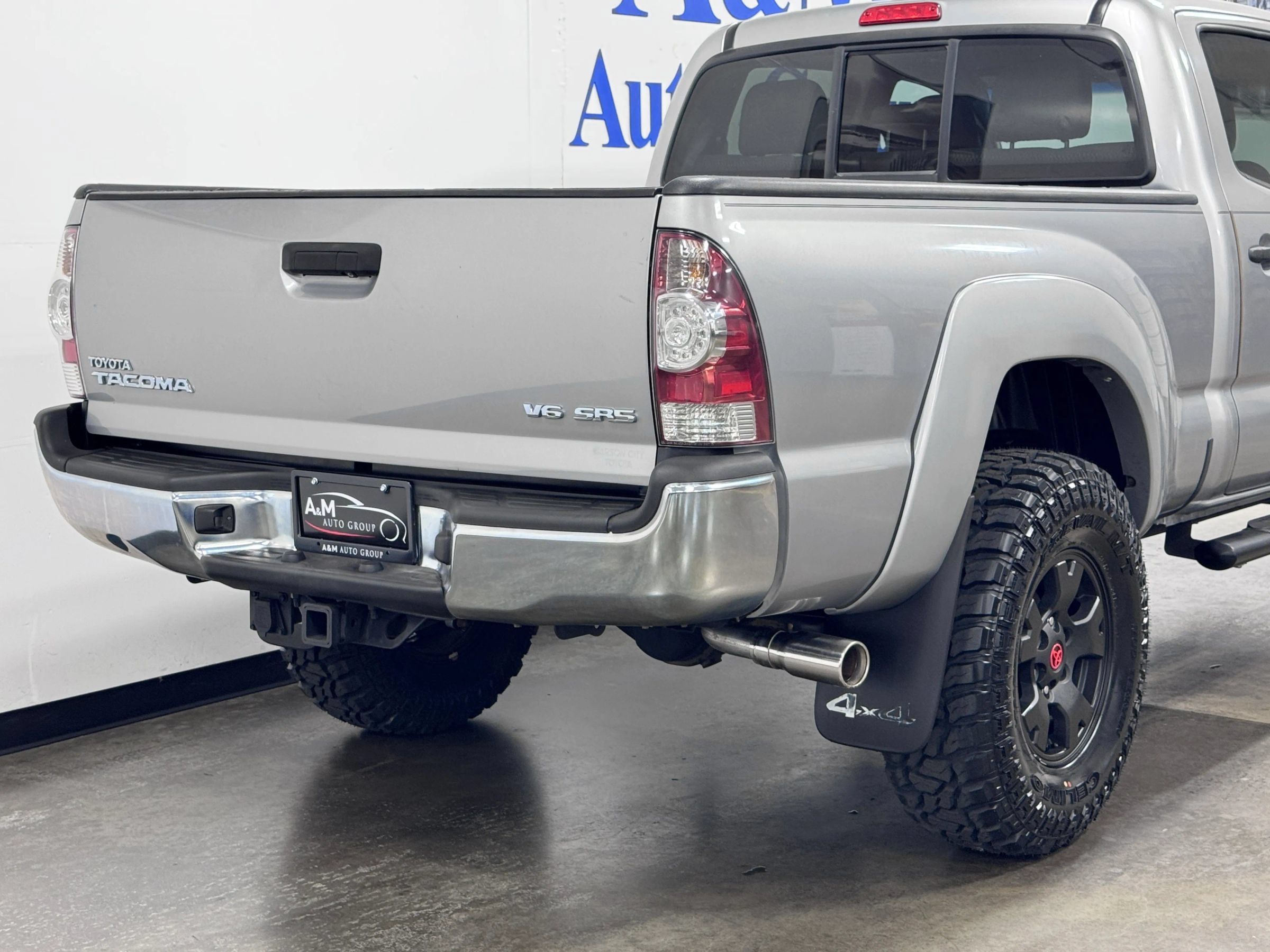 Used 2015 Toyota Tacoma 4x4 Double Cab w/ SR5 Package image 7