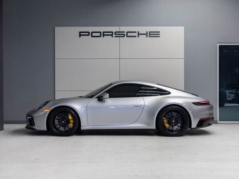 Certified 2024 Porsche 911 Carrera GTS image 2