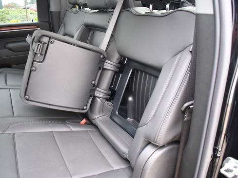 New 2026 GMC Sierra 2500 Denali w/ Denali Reserve Package image 28