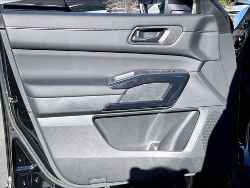 New 2026 Nissan Pathfinder SV image 10