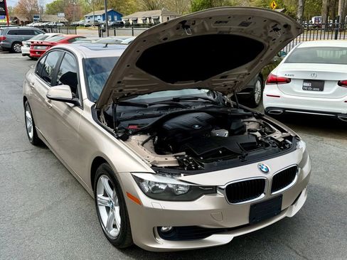 Used 2015 BMW 328i xDrive Sedan w/ Premium Package AWD/4WD image 4