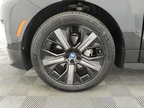 Certified 2025 BMW iX xDrive50 image 28