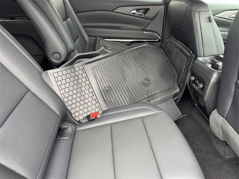 New 2026 Chevrolet Traverse LT w/ Midnight/Sport Edition image 9