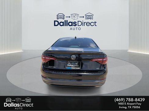 Used 2024 Volkswagen Jetta SE w/ Panoramic Sunroof Package FWD image 7