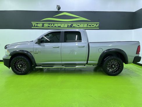 Used 2019 RAM 1500 Classic SLT AWD/4WD image 6