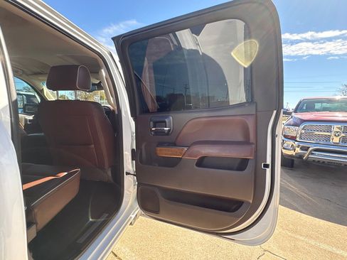 Used 2019 Chevrolet Silverado 3500 High Country w/ Duramax Plus Package image 11