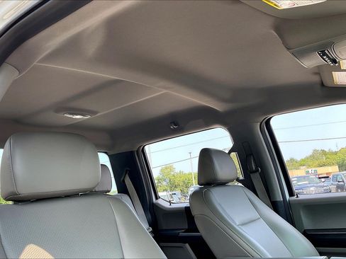 Used 2018 Ford F250 XL w/ Power Equipment Group AWD/4WD image 22