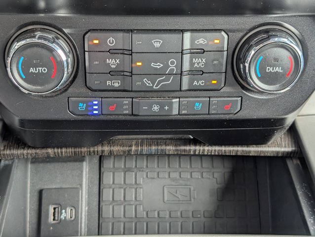 Used 2021 Ford F250 Lariat w/ Lariat Ultimate Package AWD/4WD image 19