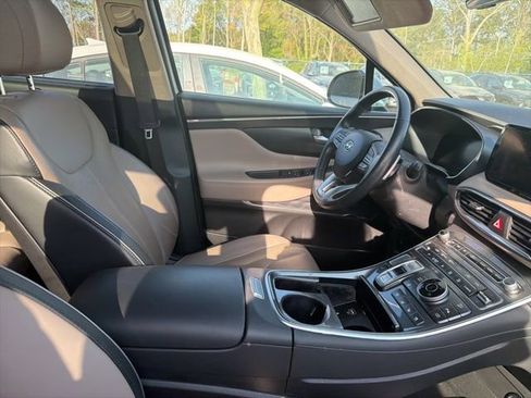 Used 2023 Hyundai Santa Fe Limited image 13