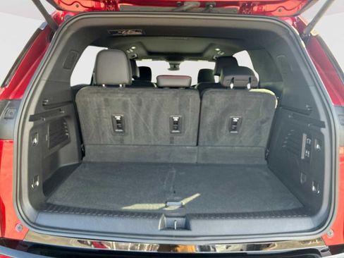 Certified 2024 Chevrolet Traverse RS image 27