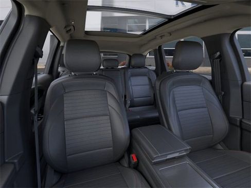 New 2026 Lincoln Nautilus Reserve w/ Jet Appearance Package image 10