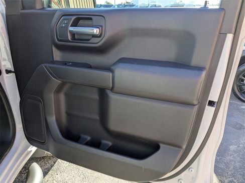 Used 2020 Chevrolet Silverado 1500 Custom Trail Boss w/ Custom Convenience Package image 26