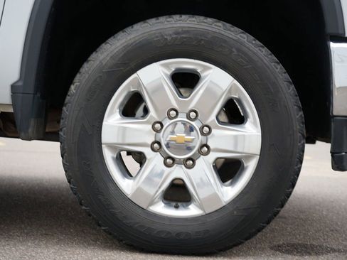 Used 2022 Chevrolet Silverado 3500 LTZ image 32