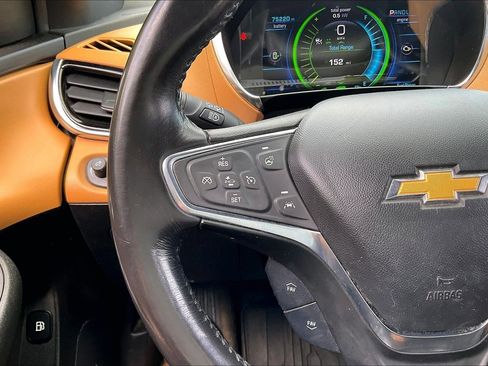 Used 2018 Chevrolet Volt Premier w/ Driver Confidence Package FWD image 16