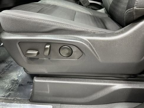 Used 2023 GMC Sierra 1500 SLE AWD/4WD image 12