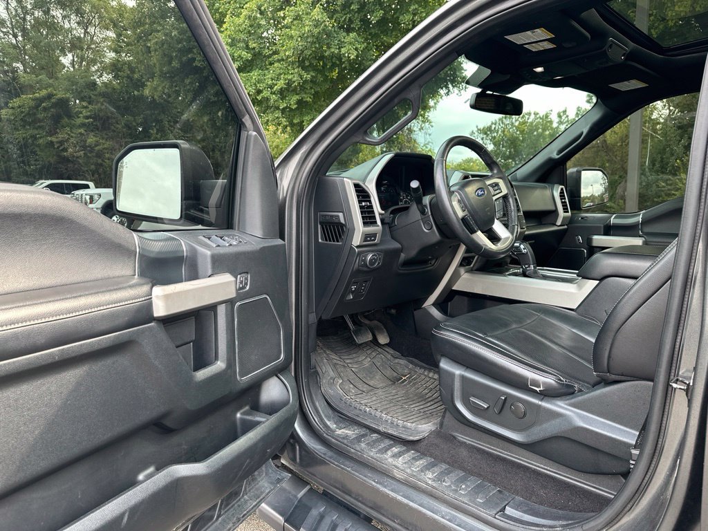 Used 2020 Ford F150 Lariat w/ Equipment Group 502A Luxury AWD/4WD image 19