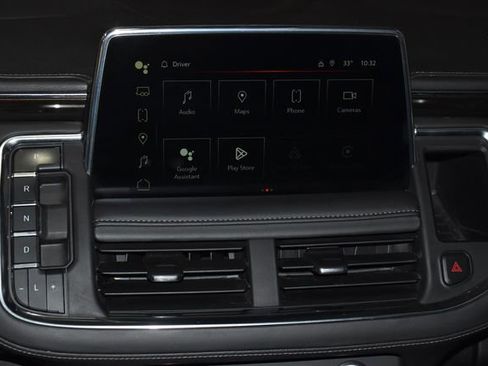 Used 2024 GMC Yukon SLE image 17