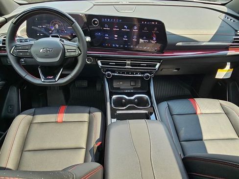 New 2025 Chevrolet Traverse RS w/ LPO, Floor Liner Package image 24