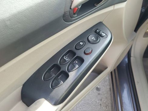 Used 2010 Honda Civic LX image 16