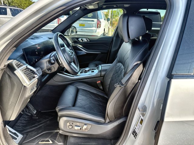 Used 2025 BMW X5 M60i AWD/4WD image 11