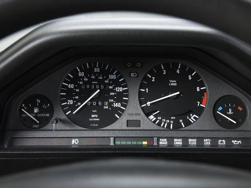 Used 1991 BMW 318iS Coupe RWD image 51