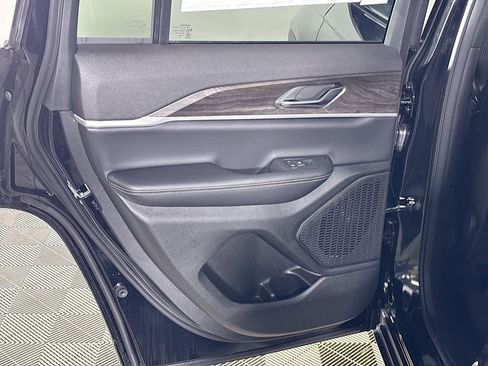 New 2026 Jeep Grand Cherokee Laredo image 20