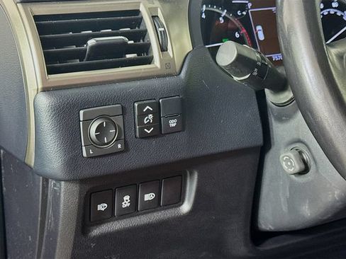 Used 2020 Lexus GX 460 Premium w/ Premium Package AWD/4WD image 20