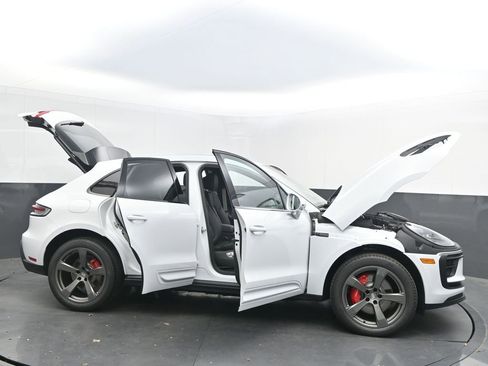 New 2026 Porsche Macan S image 62