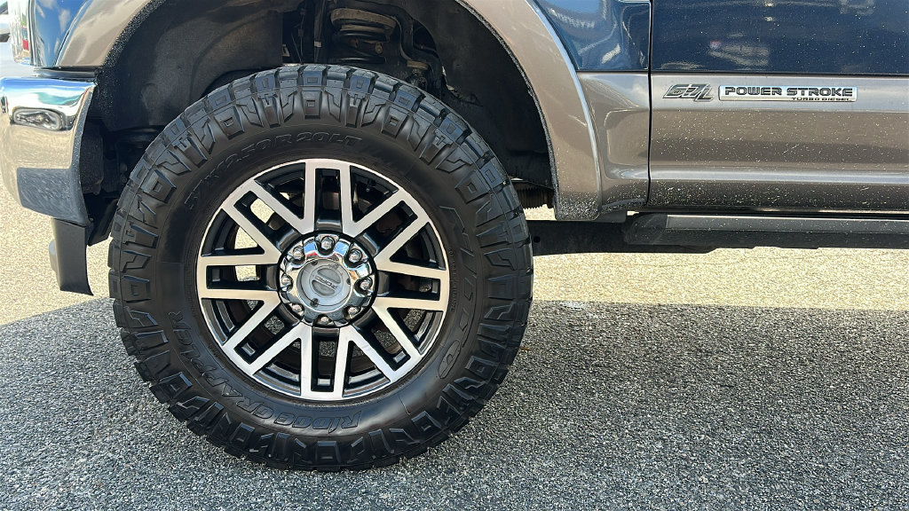 Used 2019 Ford F250 Lariat w/ Lariat Ultimate Package AWD/4WD image 8